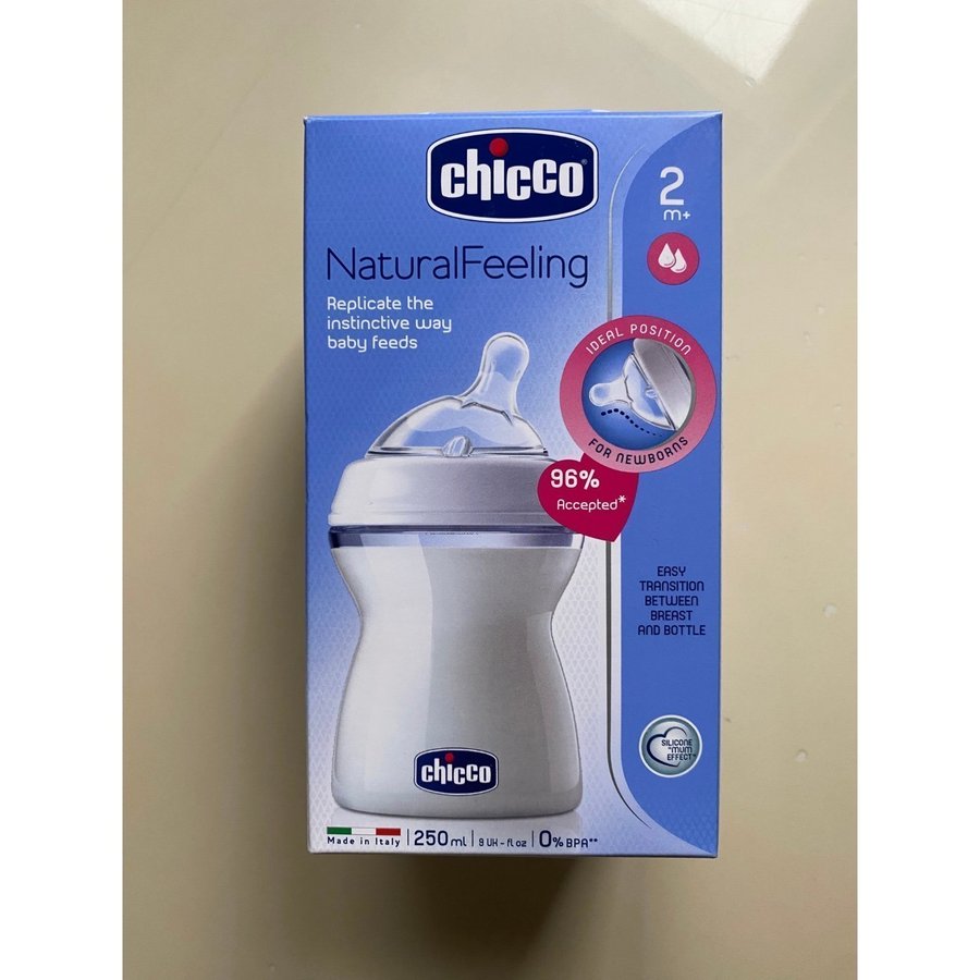 Chicco Natural Feeling 250ml Nappflaska 2M+