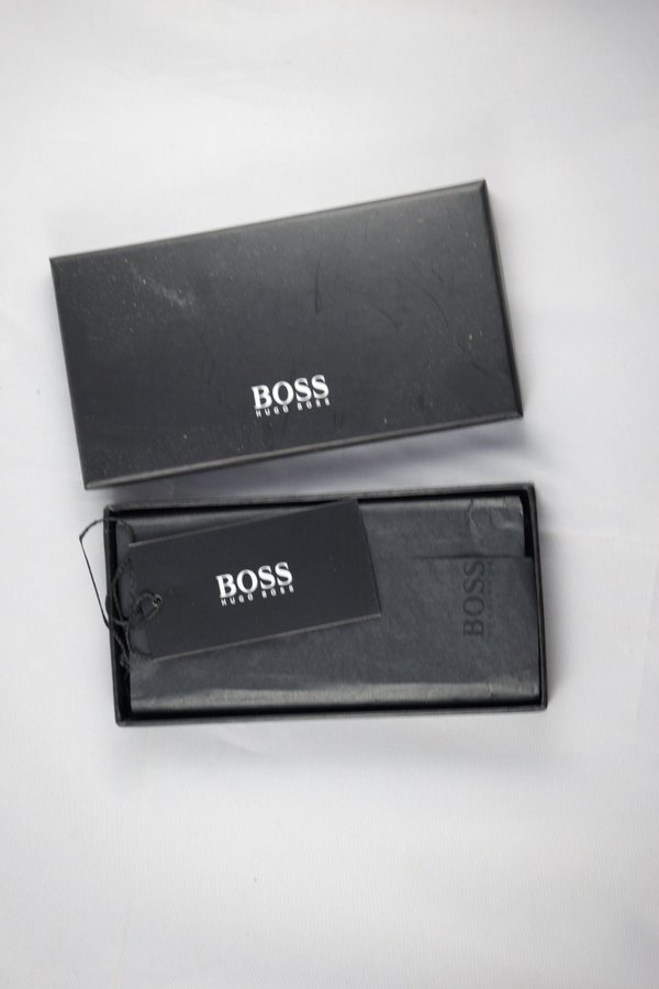 Hugo Boss, Mobilskal IPhone 6 (passar 7 8 vid mod.) Ny/oandvänd (Värde 599 SEK)