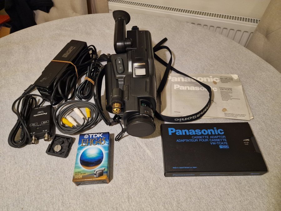 Panasonic NV-MC20 VHS-C Videokamera