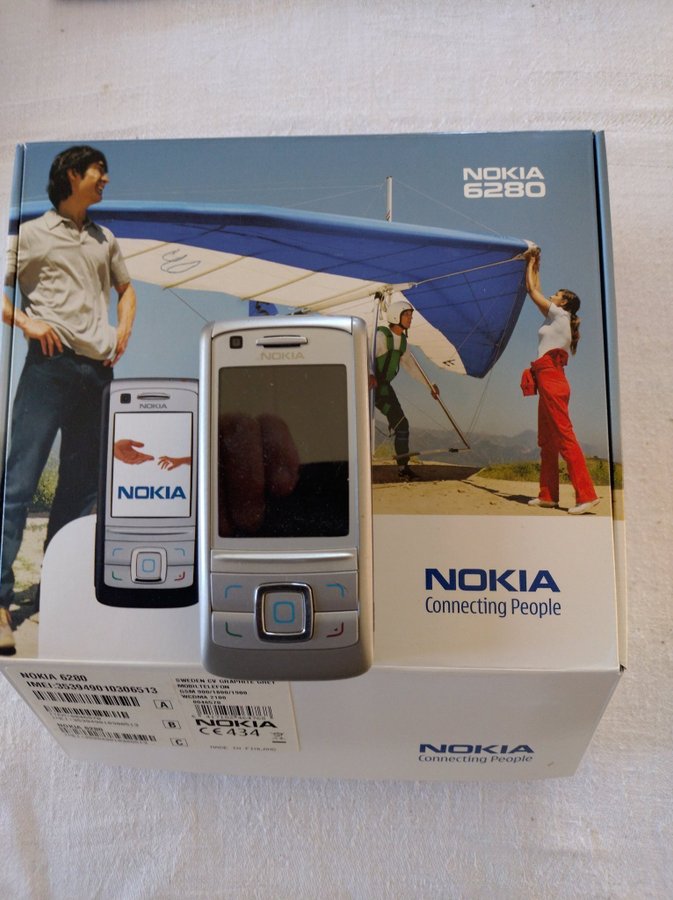 Gamla Nokia telefoner.