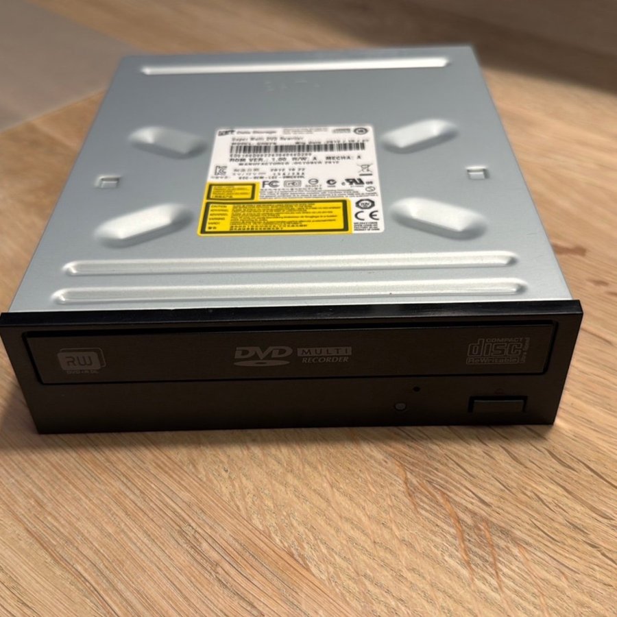 HL Data Storage Super Multi DVD Rewriter GH2N