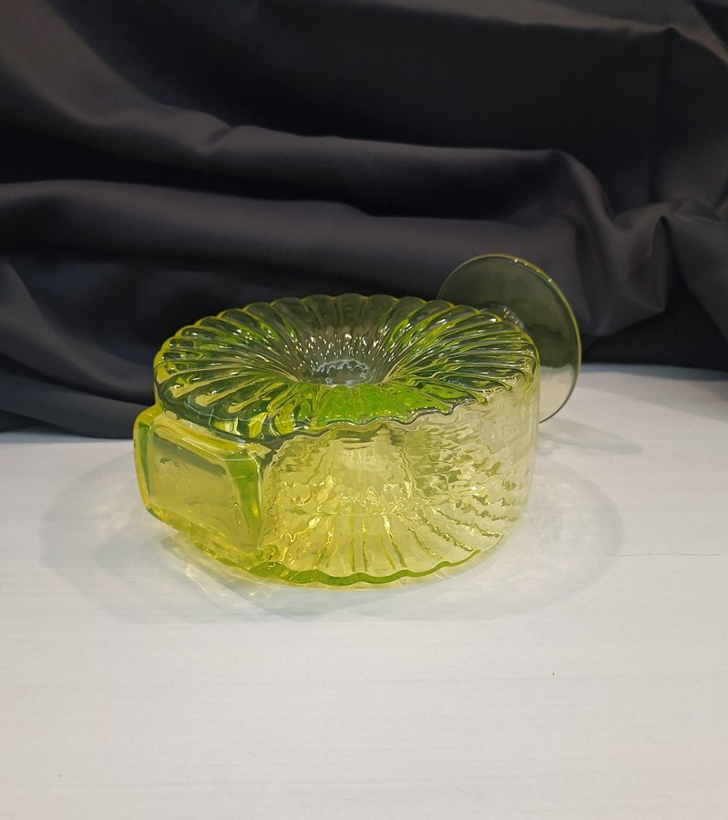 2/4 sun bottle , riihimäen lasi , uranium glass