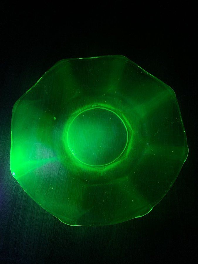 Uranium glass plate.