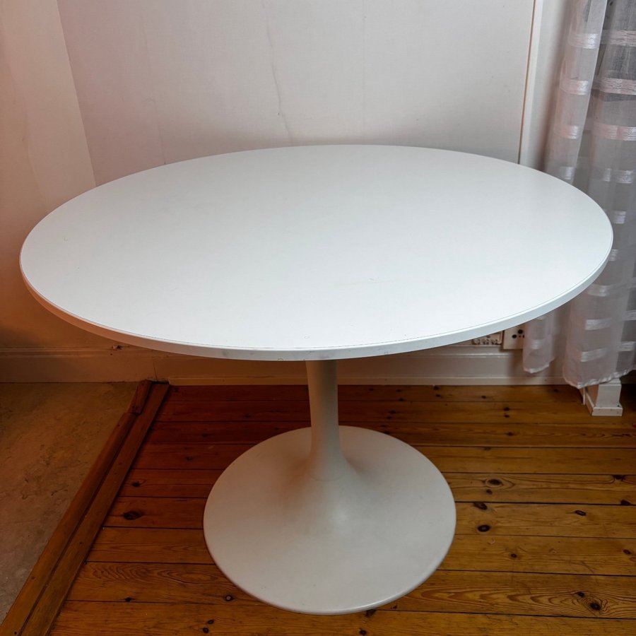 Matbord Ikea, Docksta runt diameter 103cm