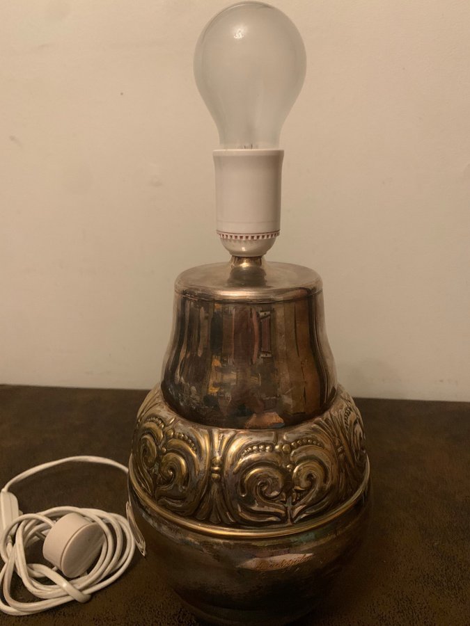 Ny silver bordslampa vintage