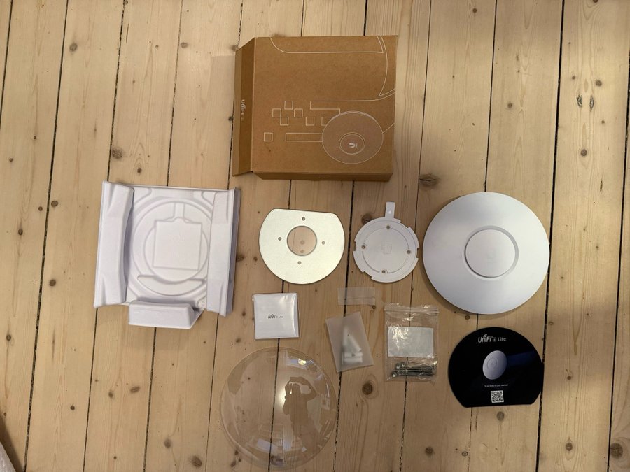 Ubiquiti UniFi U6 Lite Accesspunkt - fint skick! #1