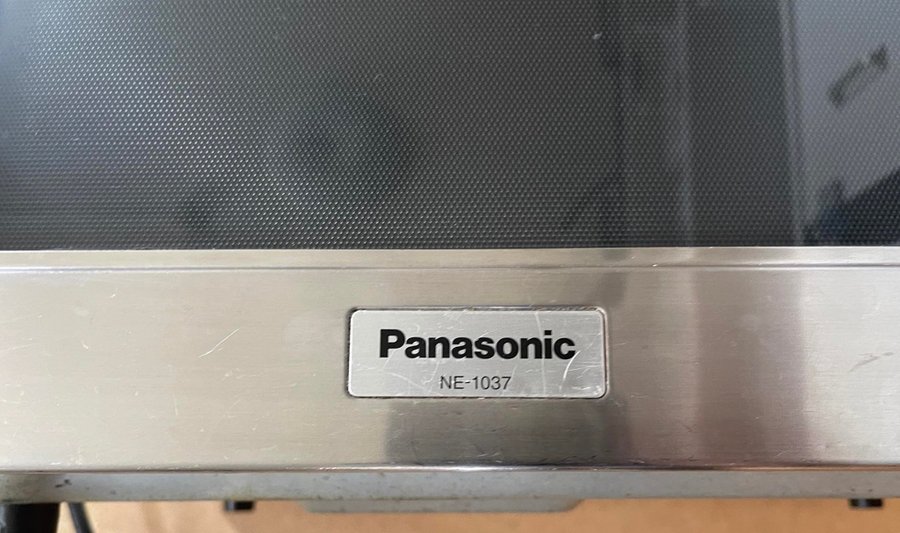 Mikrovågsugn Panasonic NE-1037