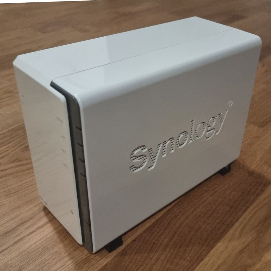 Synology DS212J