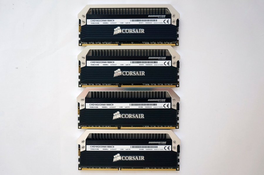 16GB (4x4GB) DDR3-1866 MHz Corsair Dominator Platinum CMD16GX3M4A1866C9 1866MHz