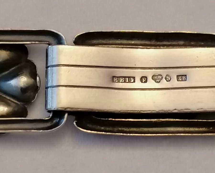 Vintage armband i silver stämplad med EBIF (Ekström  Blohm AB) och Z8 (1950)