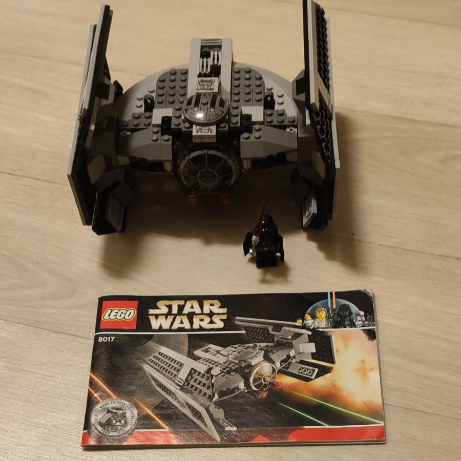 Lego Star Wars 8017 Darth Vaders Tie Fighter