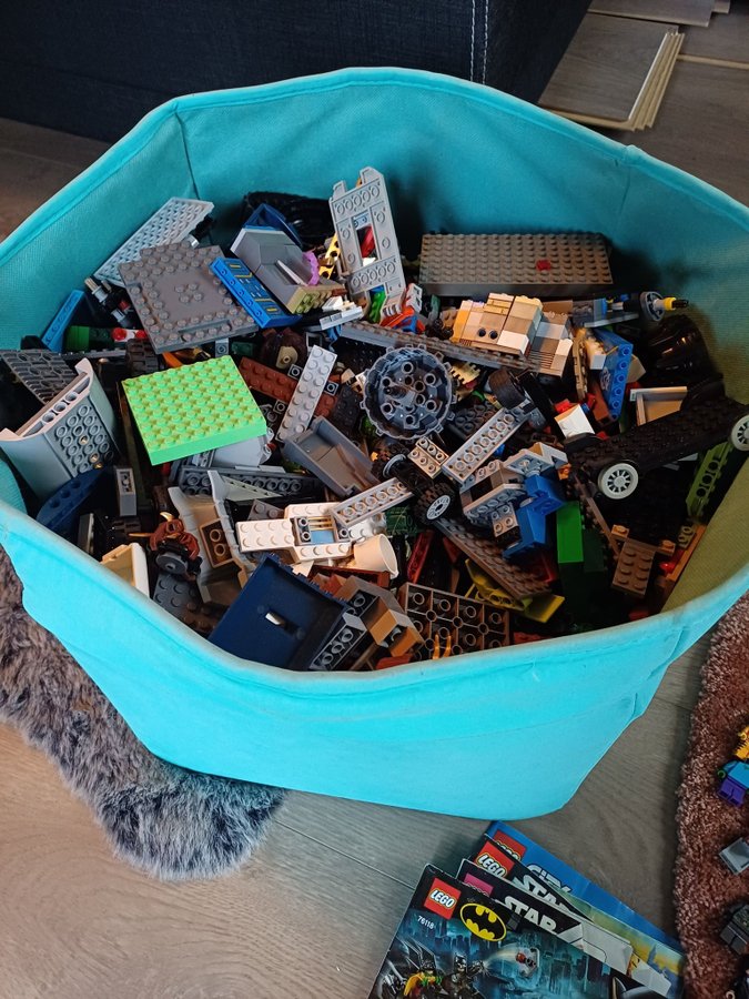 Lego blandat 20kg stor samling nyare lego