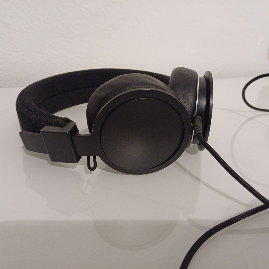 Hörlurar Urbanears med aux