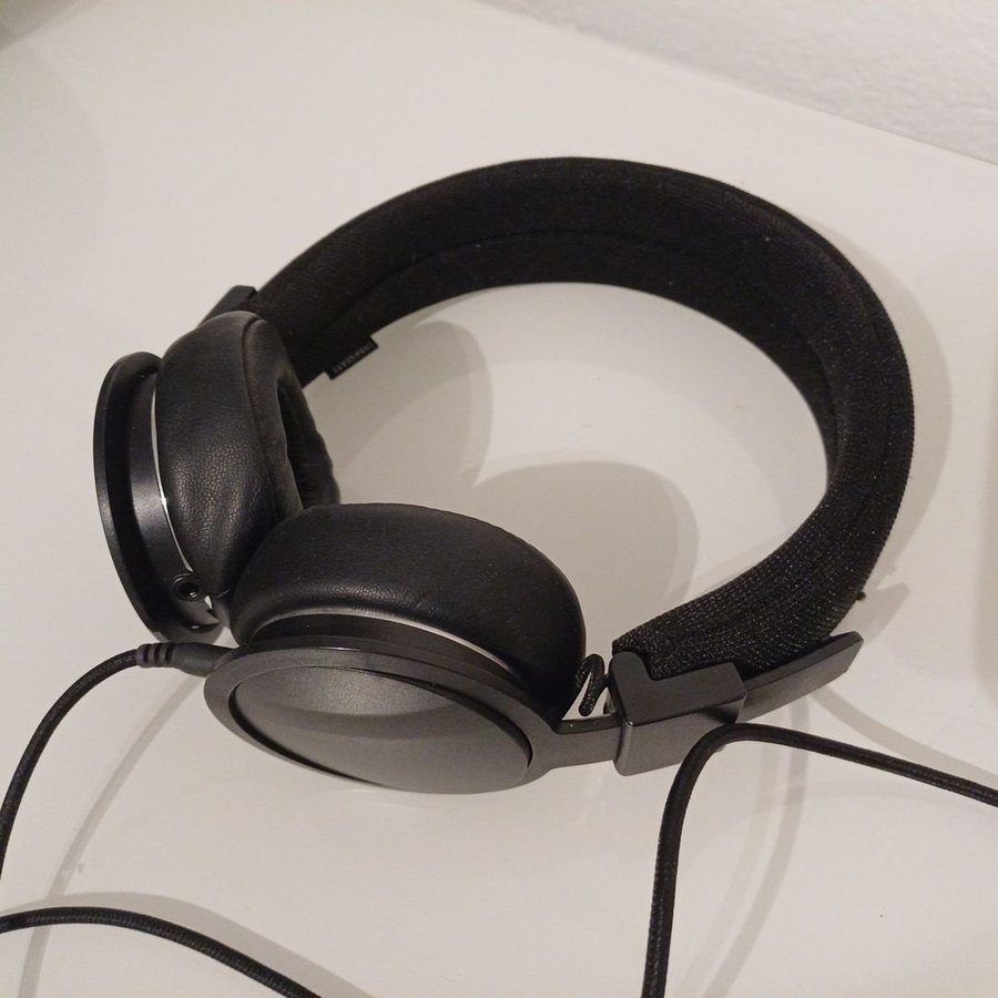 Hörlurar Urbanears med aux