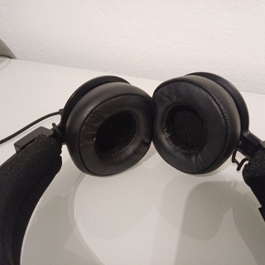 Hörlurar Urbanears med aux