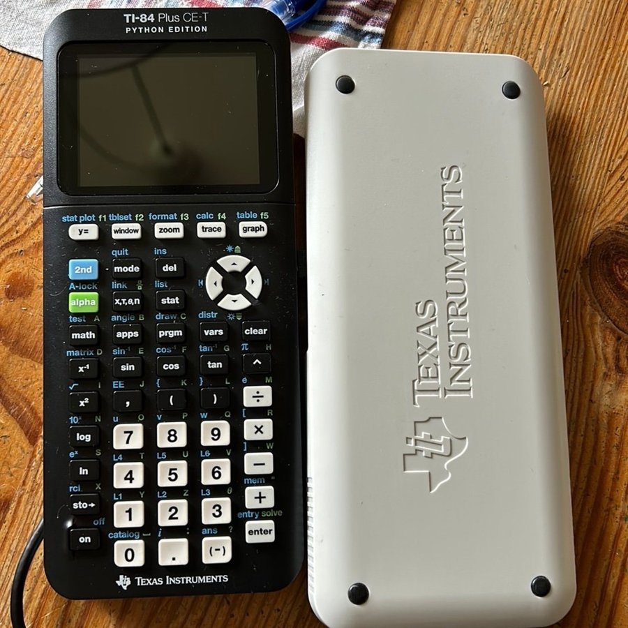 Texas Instruments TI-84 Plus CE-T Nyskick