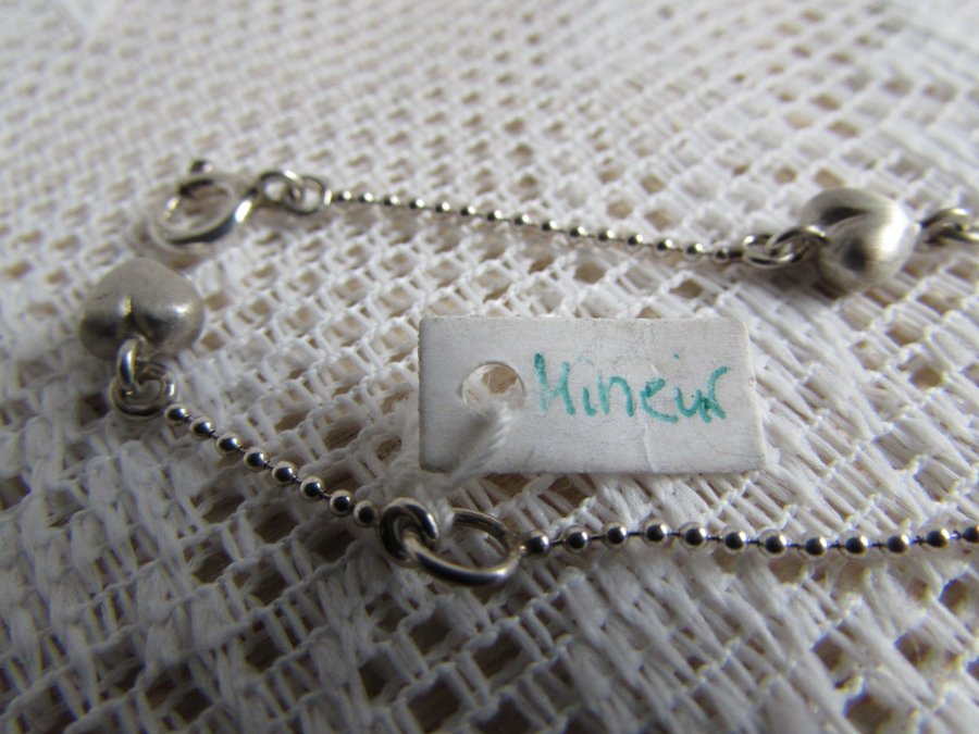 MINEUR armband silver hjärtan ny svensk design L 19+2 cm tags kvar Julklapp