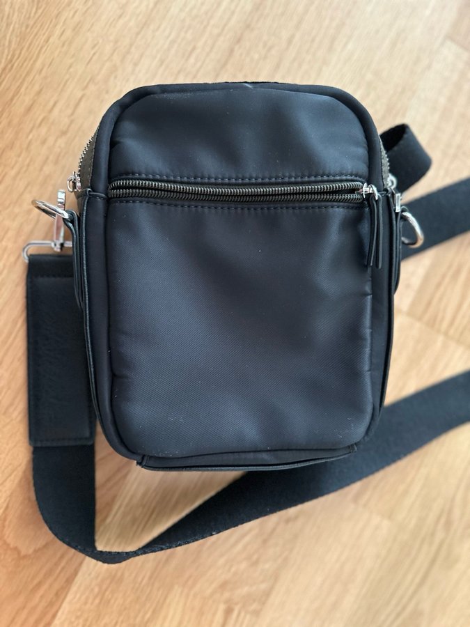 Don Donna Crossbody väska