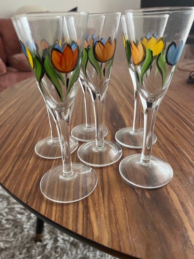 Glas med tulpanmotiv