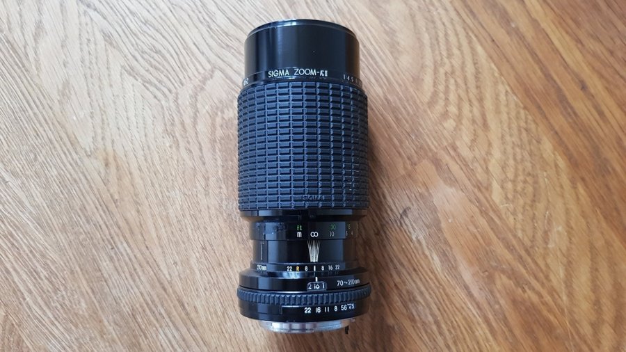 SIGMA ZOOM-kll Kameraobjektiv 1:45 f=70-210MM Multi-Coated Ø 52mm