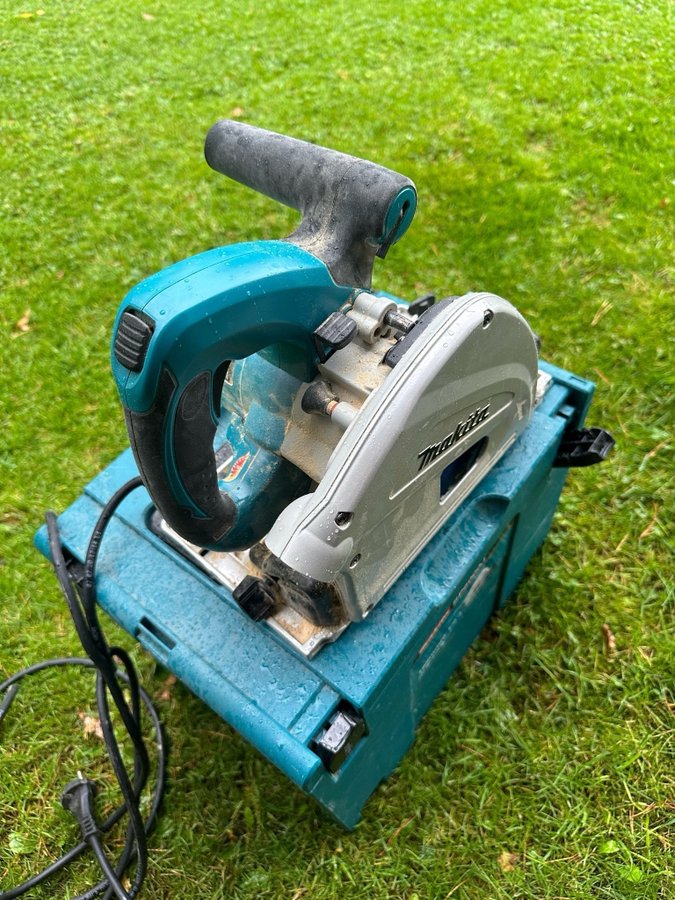 Makita SP6000J sänksåg