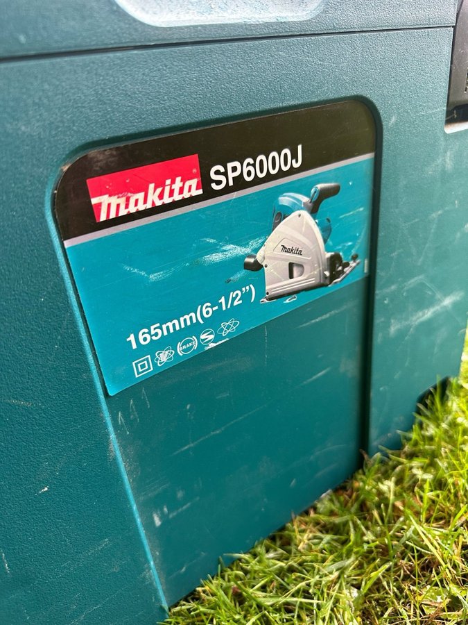 Makita SP6000J sänksåg