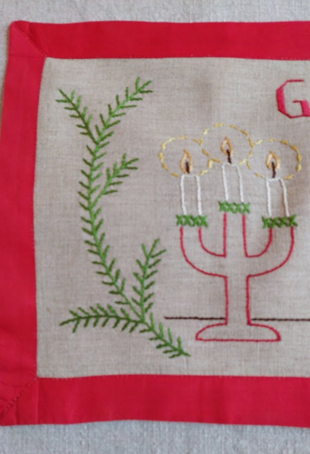 Julbonad Broderad på Oblekt Linne " God Jul"