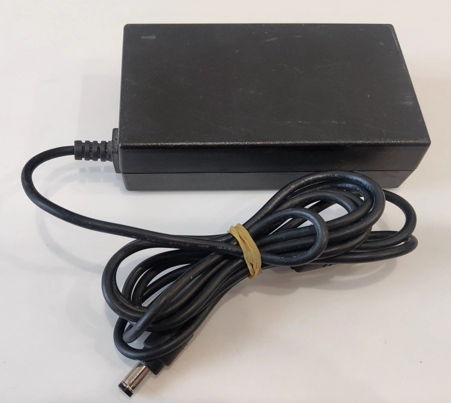 FSP FSP048-1AD101C 12v-40a(48w MAX) power adapter