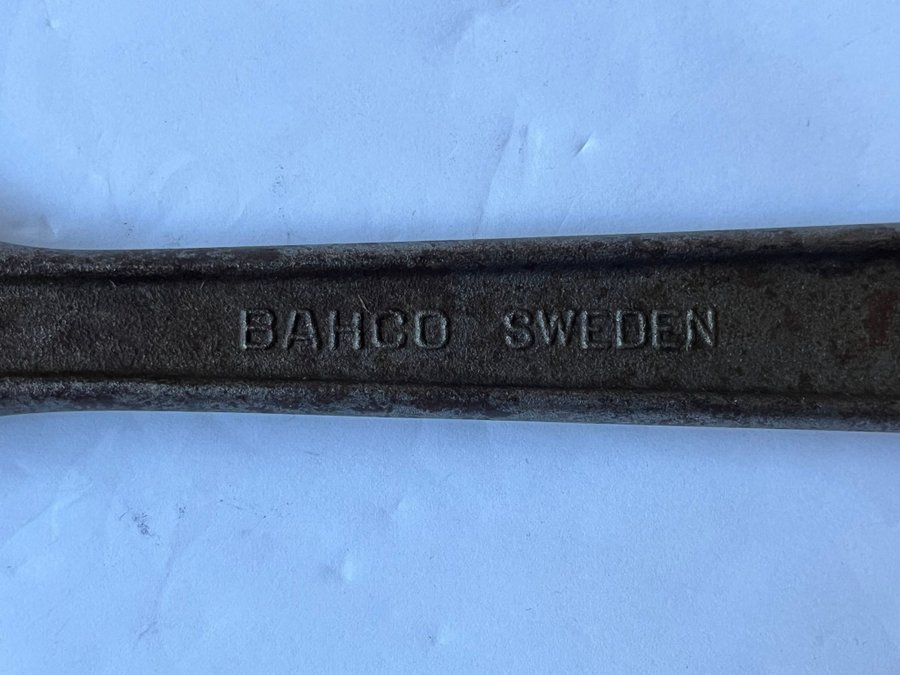 ÄLDRE "BAHCO" SKIFTNYCKEL 8"