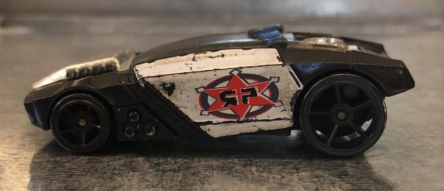 Hot Wheels Rouge Hog 1:64