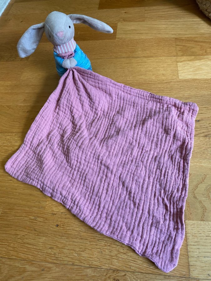 Jellycat snutte med kanin rosa muslin