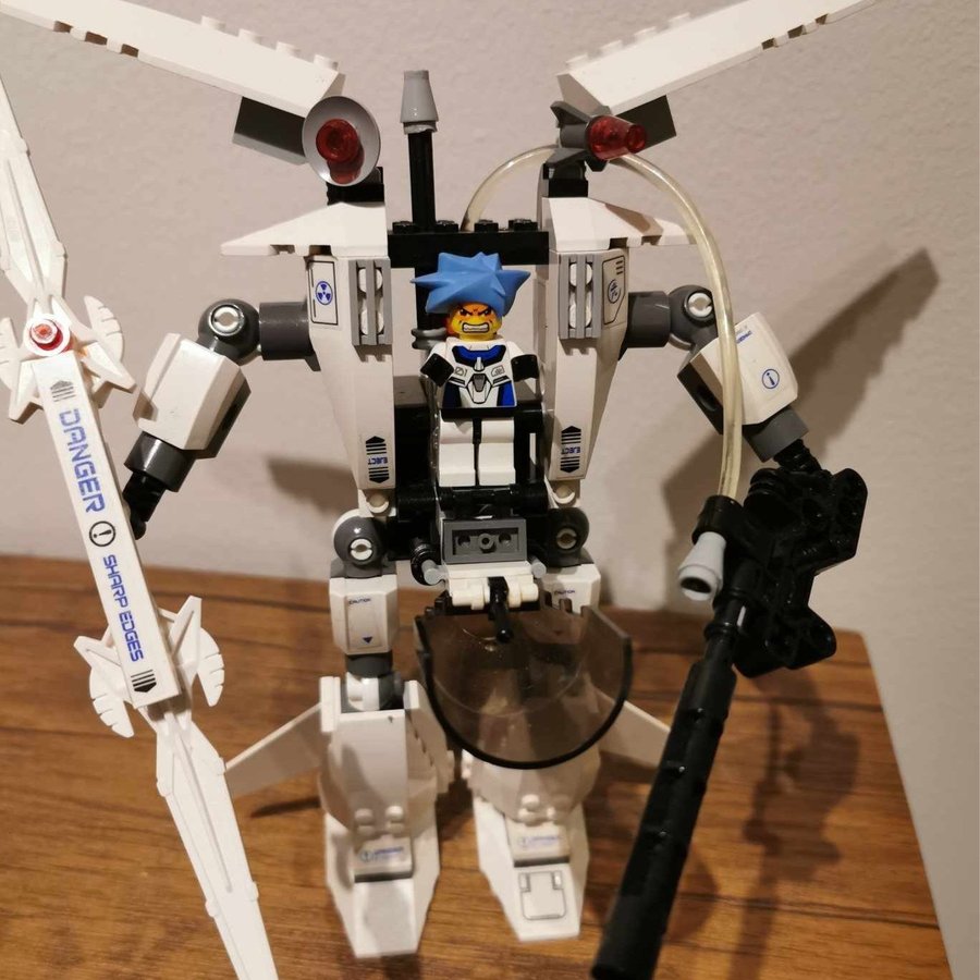 LEGO Exo-Force 7700 - Stealth Hunter