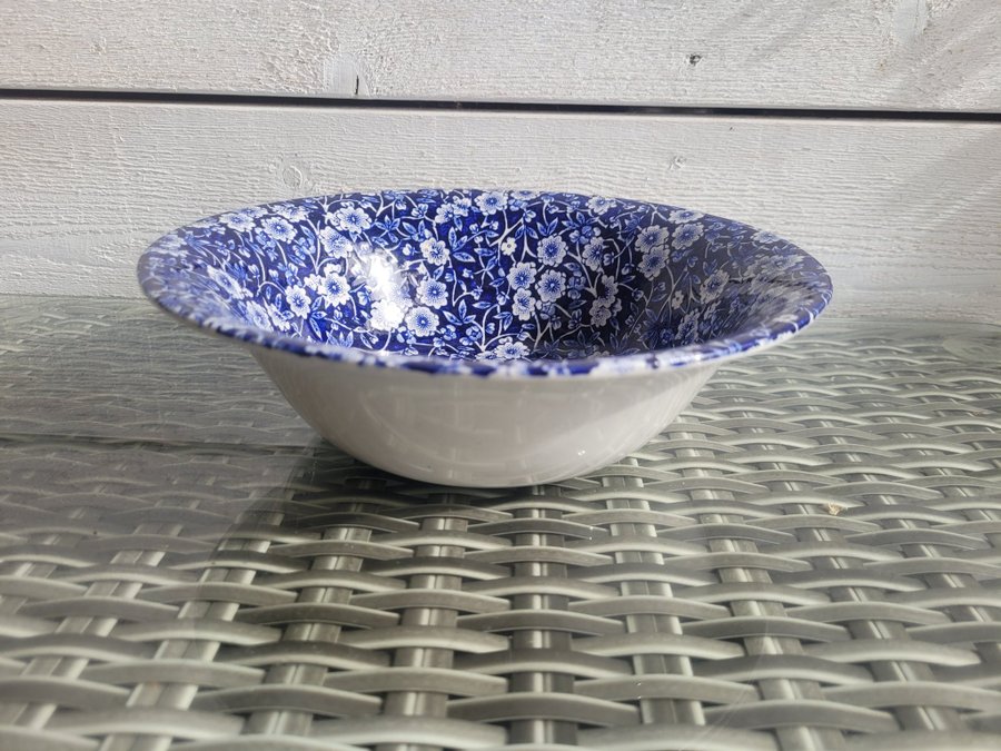 Djup tallrik / skål / Burleigh / Staffordshire / Blue Calicio / 21 cm