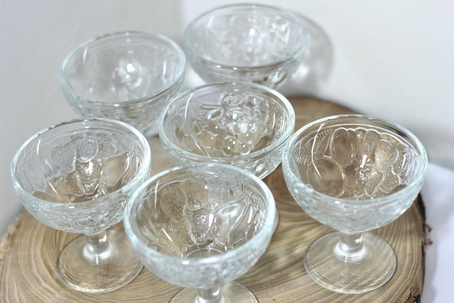 6 st dessertskål på fot, France, efterrätt, glasskål, glas, retro, vintage, skål