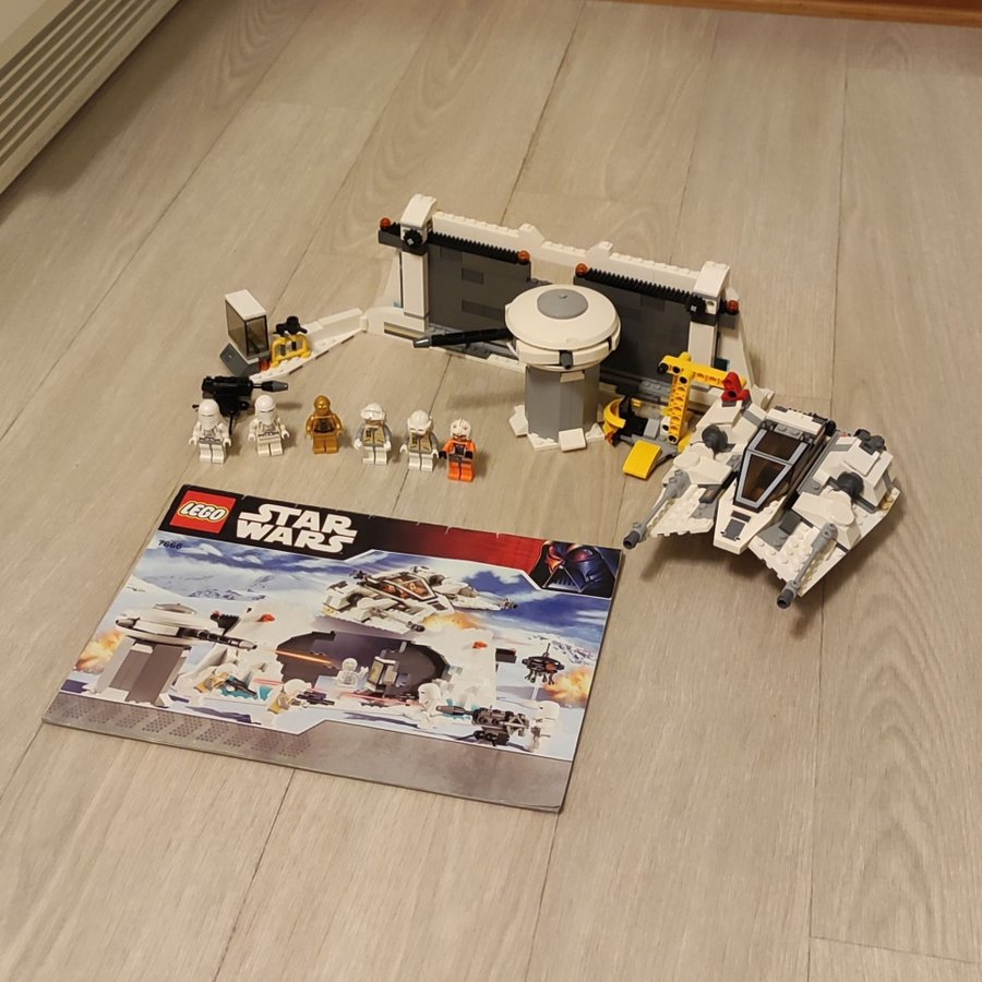 LEGO Star Wars 7666 Hoth Rebel Base Limited Edition