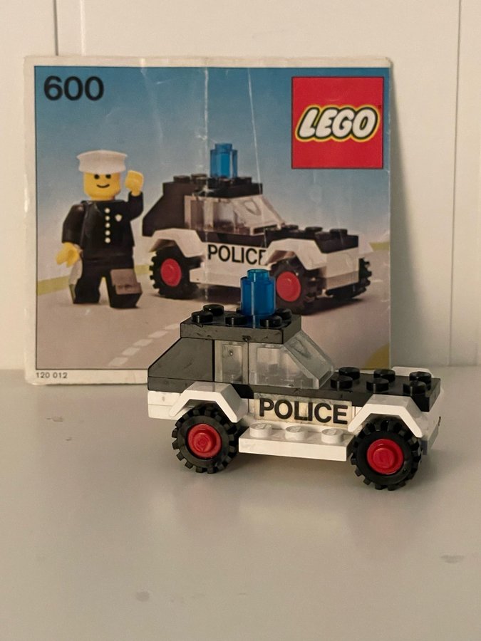 Lego 600 Retro Polisbil