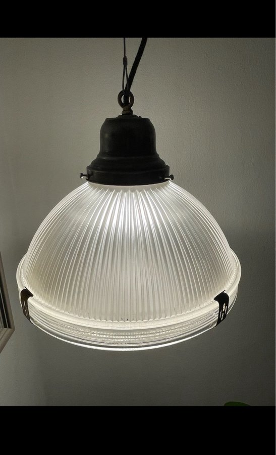 Helophane pendel lampe fra 1920’erne