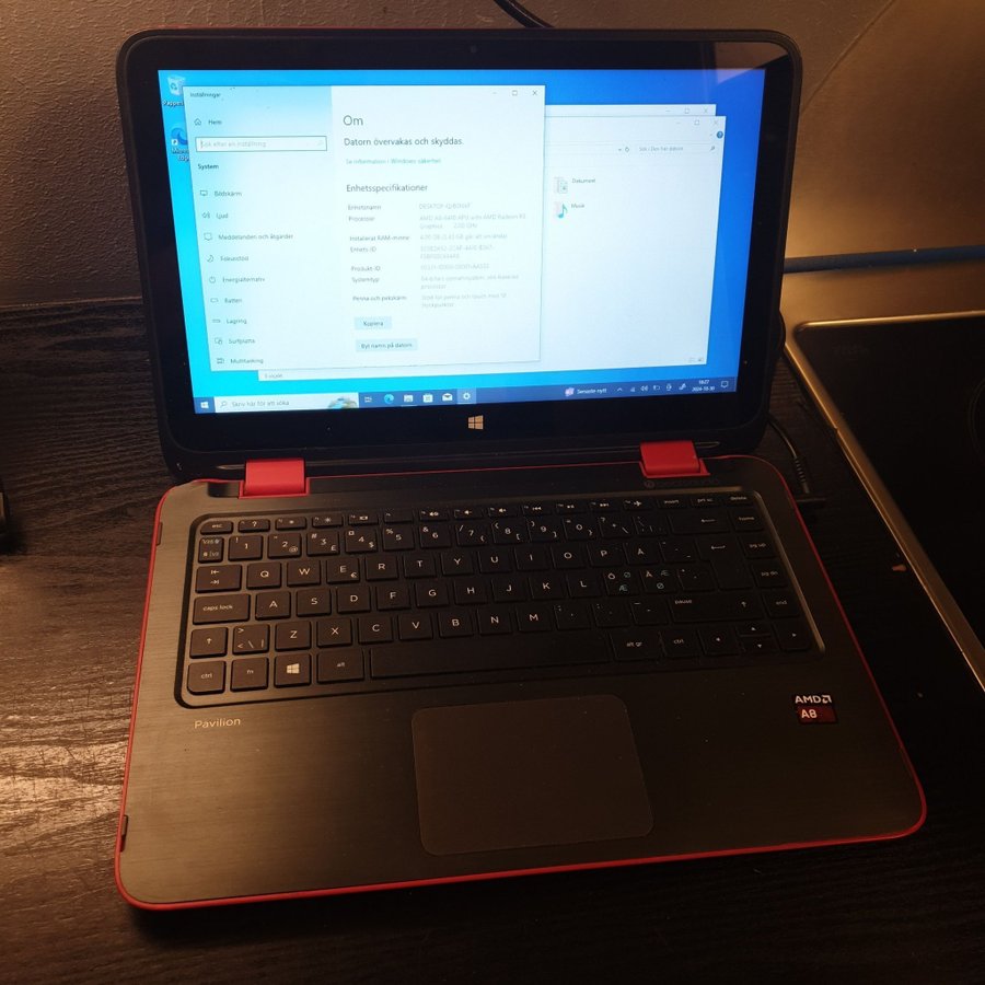 HP Pavilion x360 11-n000