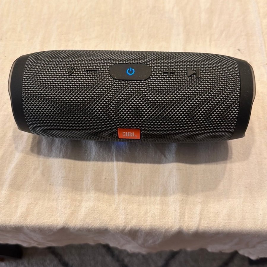 JBL Charge Essential 2 Bluetooth högtalare