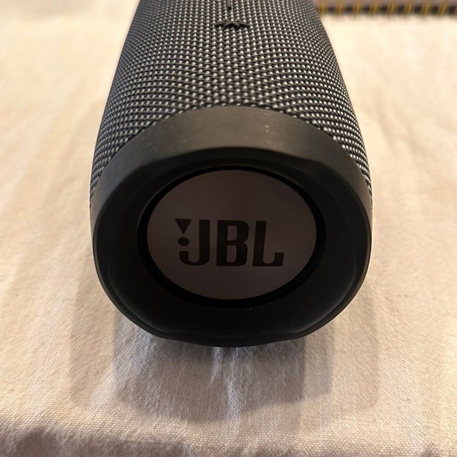 JBL Charge Essential 2 Bluetooth högtalare