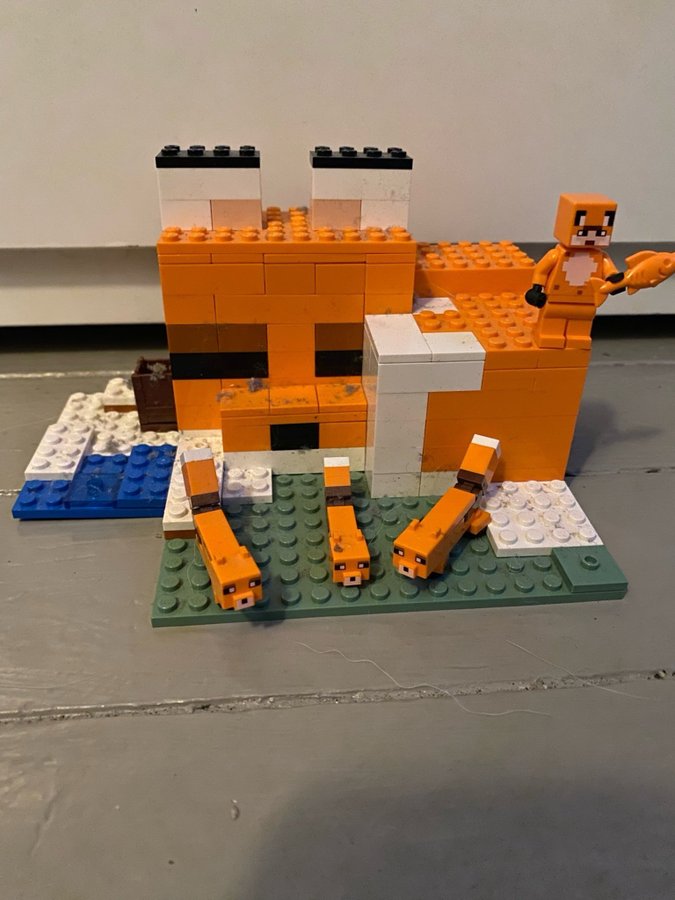 Minecraft Fox House