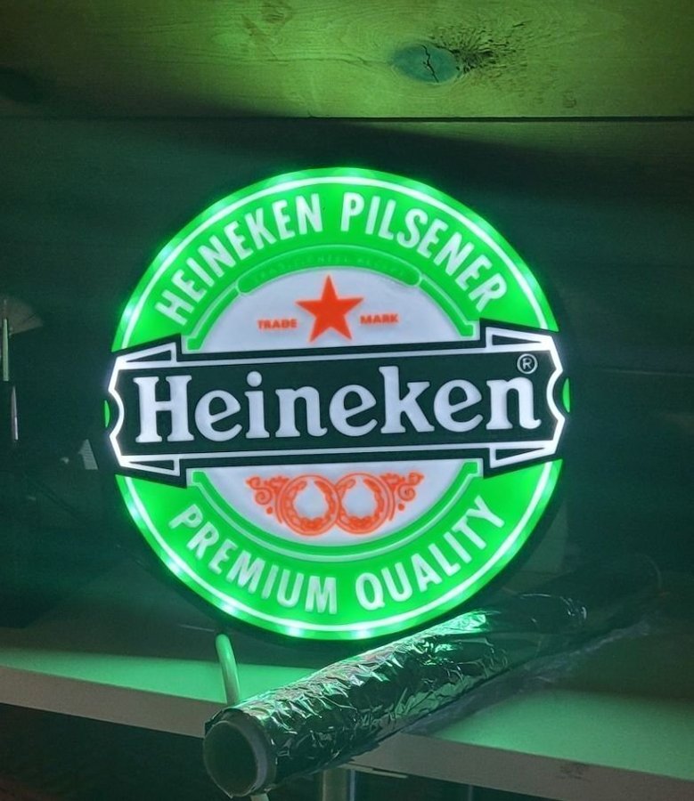 Heineken vägglampa