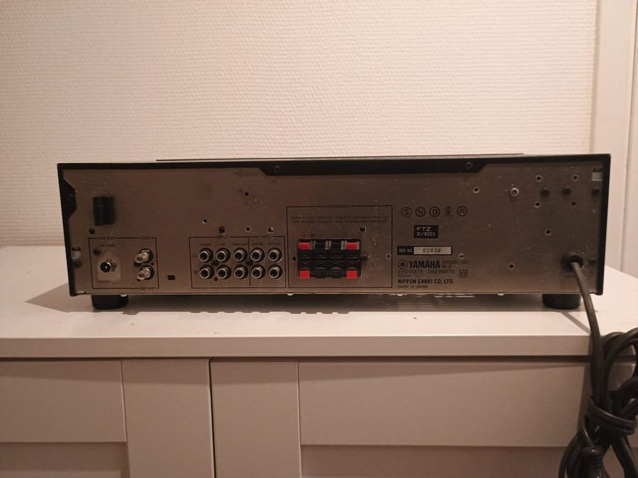 Yamaha R-3 Stereo Receiver