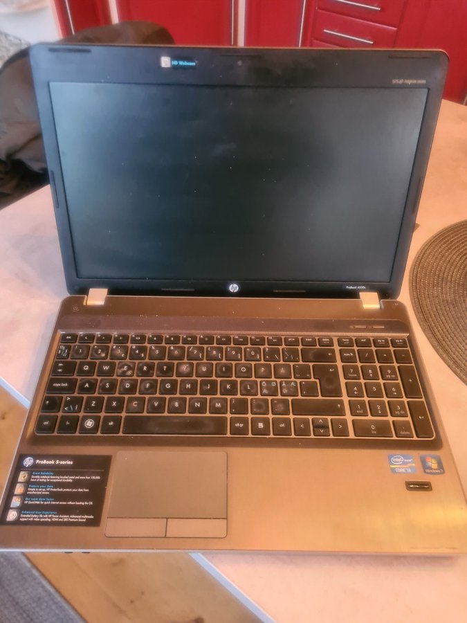 HP ProBook 4530s 15.6" skärm Intel i3 CPU-256 GB SSD-8 GB ram