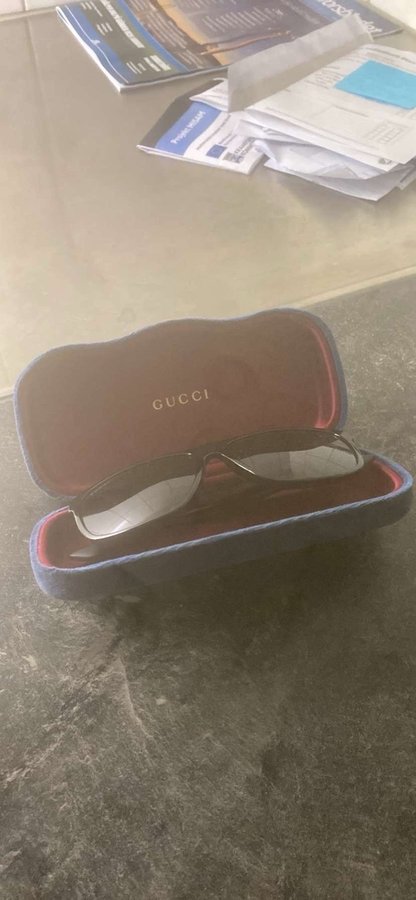 Gucci Solglasögon GG 0010S 001