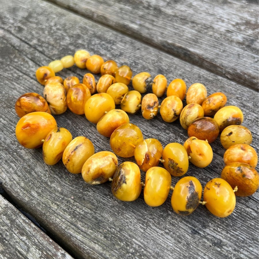 Antik Halsband Av Naturell Bärnsten Amber 79 gram