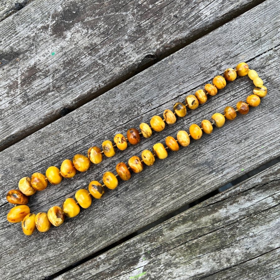 Antik Halsband Av Naturell Bärnsten Amber 79 gram