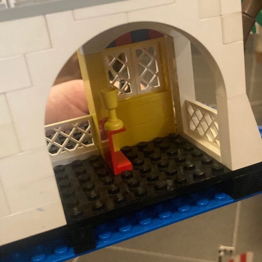 Lego 6267 lagoon lock-up pirates 1991