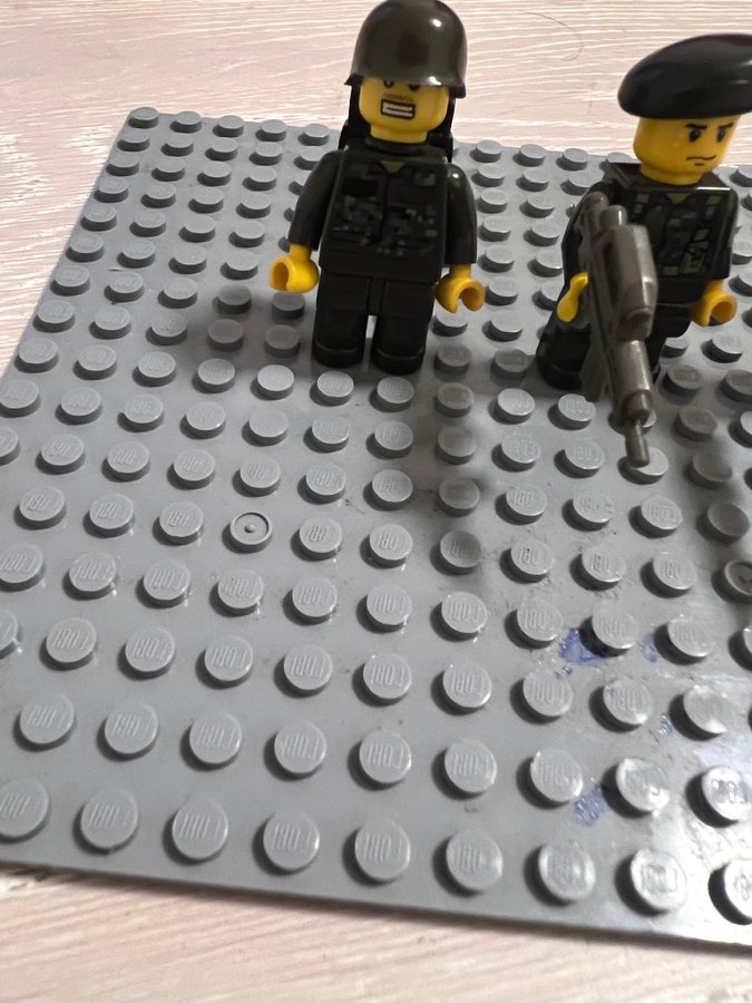 3 st Lego Minifigurer Oxford - Soldater