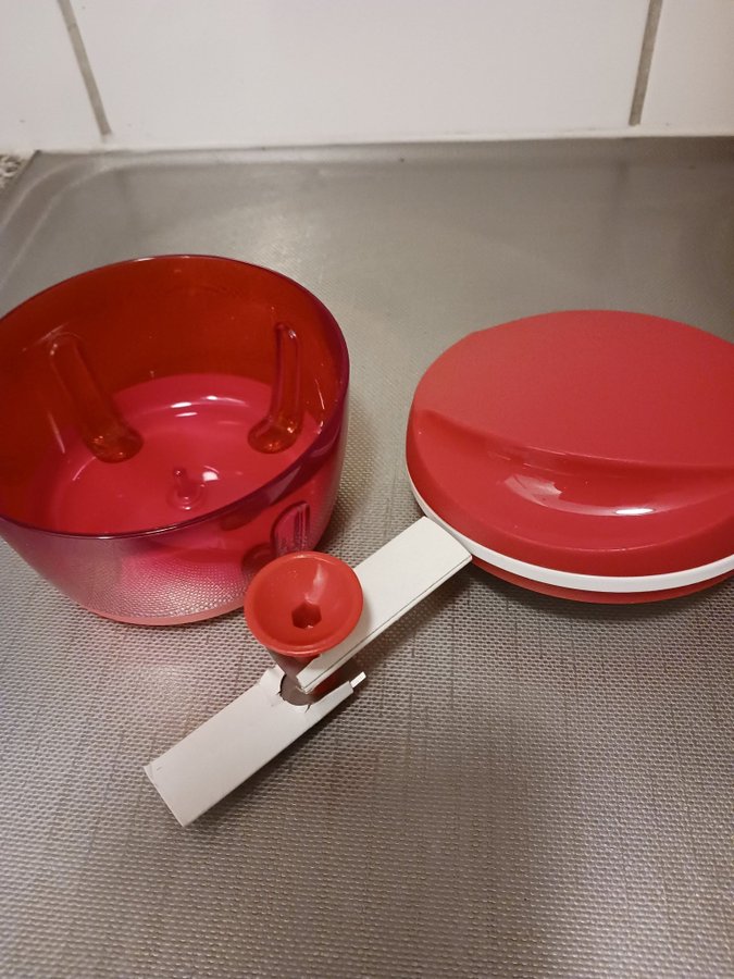 Tupperware Lökhackare röd